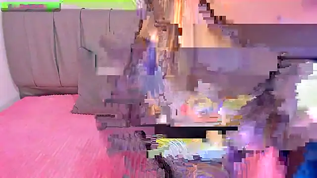 Cherllynn online show from October 8, 2025, 3:57 pm