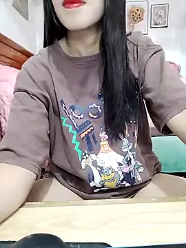 cream1299 online show from October 17, 2025, 1:31 am