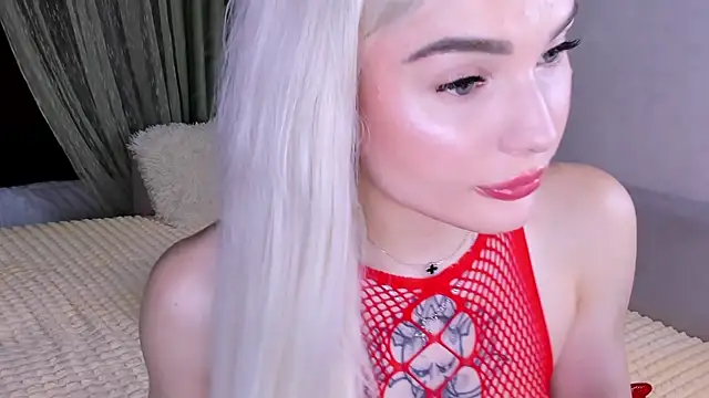 Snapshot of Sweeet_Barbie chatting on May 7, 2026, 7:39 pm Sweeet Barbie online show from May 7, 2026, 7:39 pm