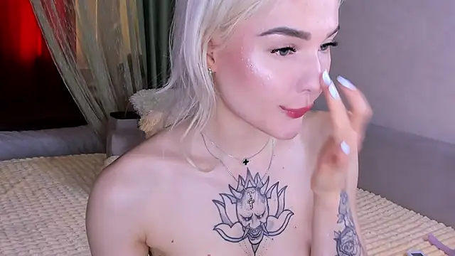 Snapshot of Sweeet_Barbie chatting on May 5, 2026, 4:10 pm Sweeet Barbie online show from May 5, 2026, 4:10 pm