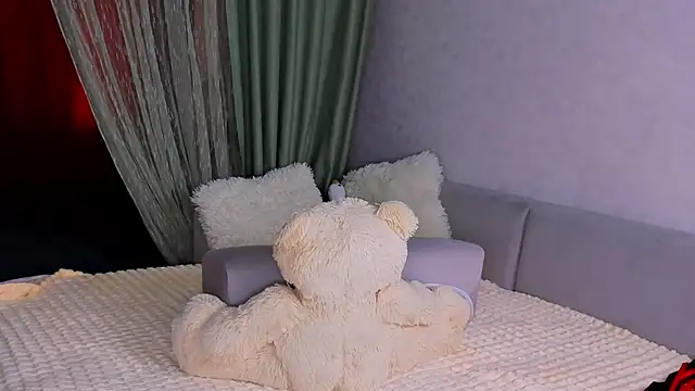 Snapshot of Sweeet_Barbie chatting on May 10, 2026, 4:31 pm Sweeet Barbie online show from May 10, 2026, 4:31 pm