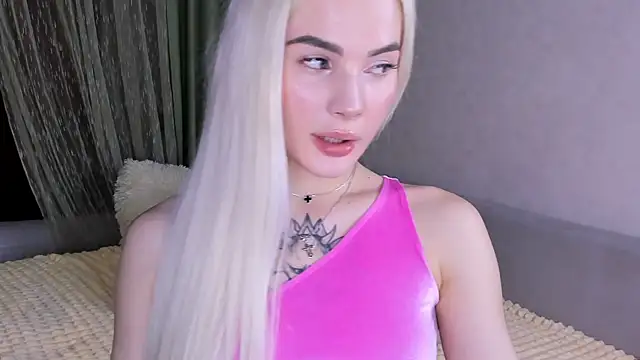 Snapshot of Sweeet_Barbie chatting on April 23, 2026, 4:30 pm Sweeet Barbie online show from April 23, 2026, 4:30 pm