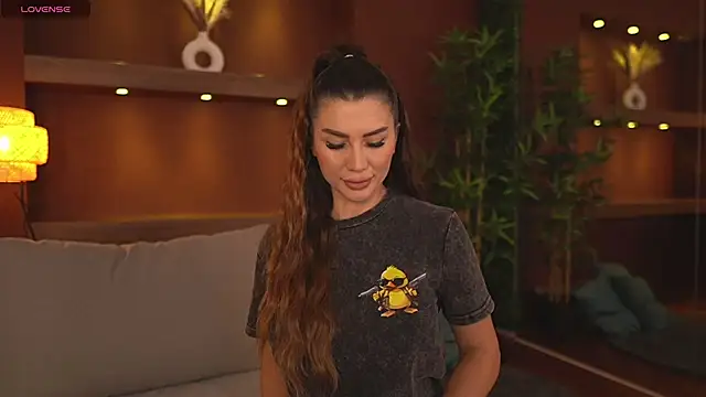 JustinneJade online show from October 9, 2025, 4:46 am