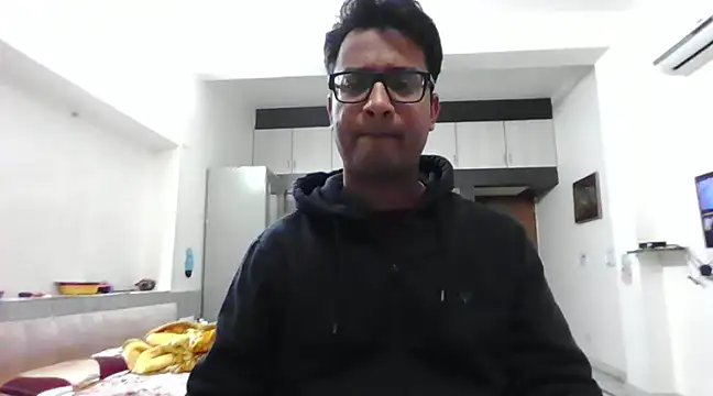 Daddy HA online show from February 6, 2025, 2:26 pm