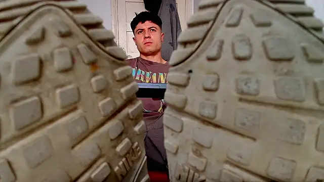 Snapshot of juandking chatting on November 18, 2025, 10:51 am juandking online show from November 18, 2025, 10:51 am