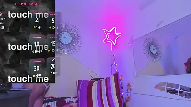 Tiffany Valentine15 online show from October 14, 2025, 1:23 pm