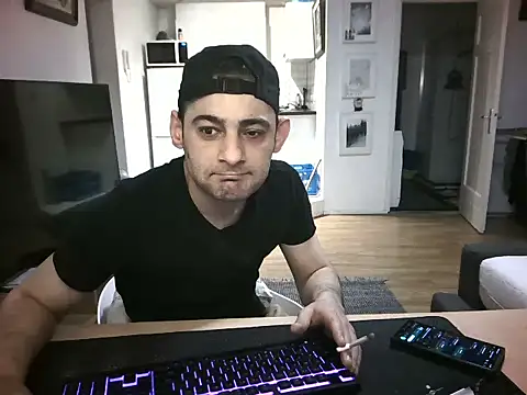 mihaimichael online show from April 15, 2026, 7:58 pm