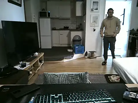 mihaimichael online show from March 27, 2026, 12:06 pm