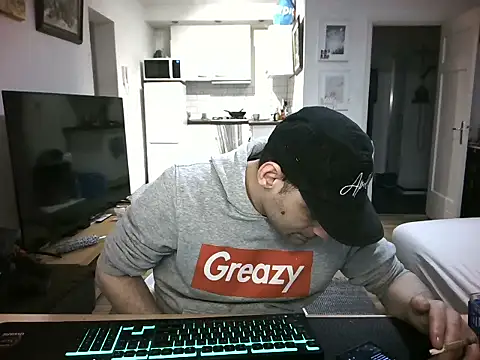 mihaimichael online show from April 9, 2026, 12:01 am