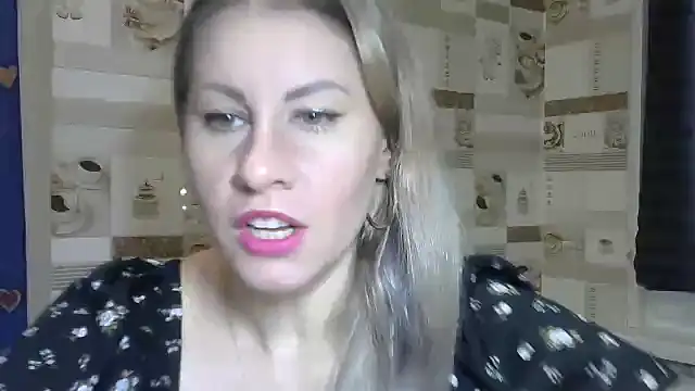 TherestlessKitty online show from September 9, 2025, 6:12 am