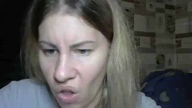 TherestlessKitty online show from October 1, 2025, 10:24 pm