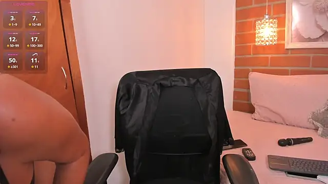 IsabelaSantana online show from February 13, 2025, 12:24 am