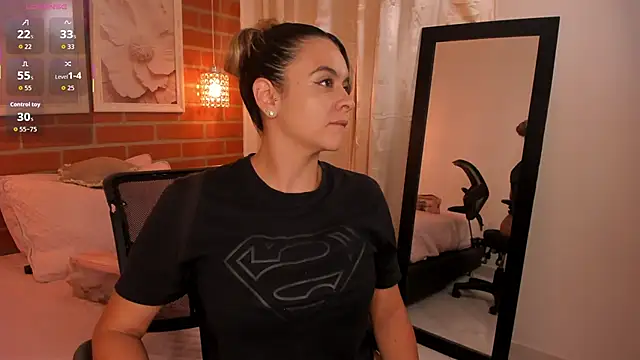 IsabelaSantana online show from September 13, 2025, 1:38 am