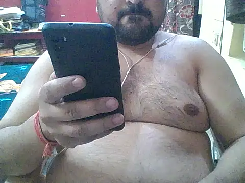 ARYANAVAILABLE online show from October 25, 2025, 11:27 pm