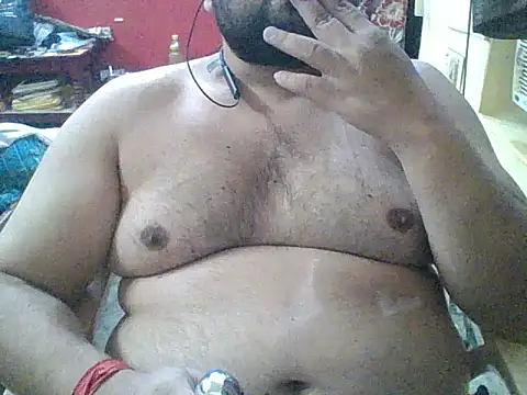 ARYANAVAILABLE online show from September 27, 2025, 10:38 pm