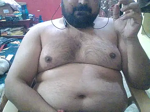 ARYANAVAILABLE online show from December 22, 2025, 10:32 pm