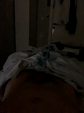 Erenn34 online show from September 18, 2025, 1:19 am