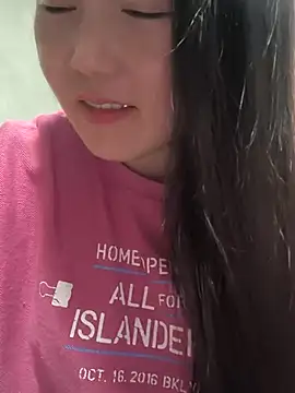 Snapshot of Sweetlove_77 chatting on January 14, 2026, 2:48 am Sweetlove 77 online show from January 14, 2026, 2:48 am