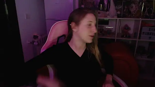 Snapshot of Pinkyladyxxx chatting on January 4, 2025, 10:13 pm Pinkyladyxxx online show from January 4, 2025, 10:13 pm