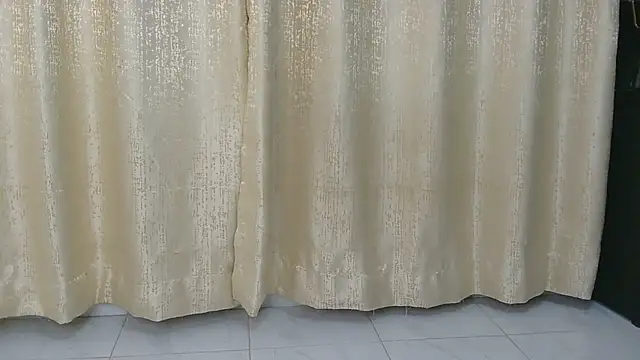 Snapshot of jeyberrie chatting on July 6, 2026, 7:49 pm jeyberrie online show from July 6, 2026, 7:49 pm