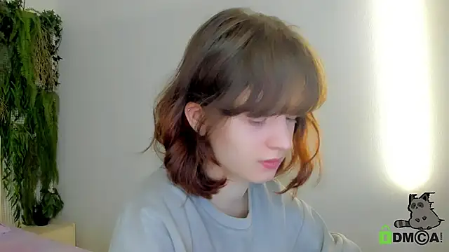 Alina Mills online show from November 12, 2025, 7:34 am