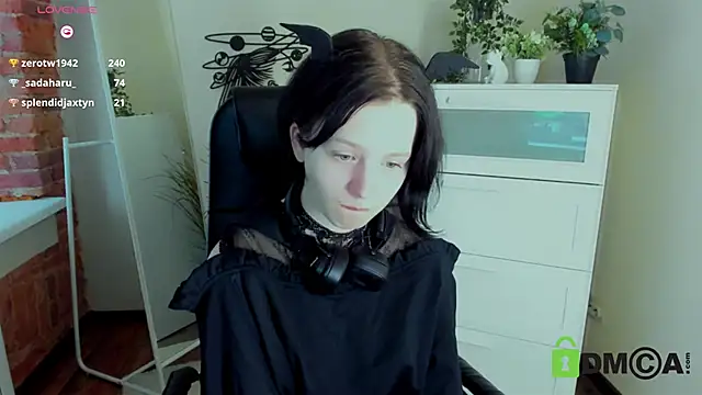 Alina Mills online show from February 21, 2025, 2:06 pm