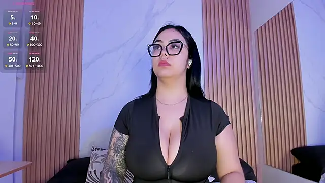 Snapshot of juicy_led_ chatting on October 21, 2025, 11:20 am juicy led online show from October 21, 2025, 11:20 am