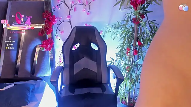 Black Rose2 online show from November 30, 2025, 11:22 am