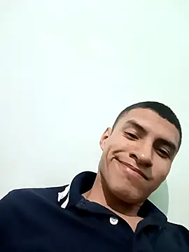 Rogersmit2 online show from October 4, 2025, 12:45 am