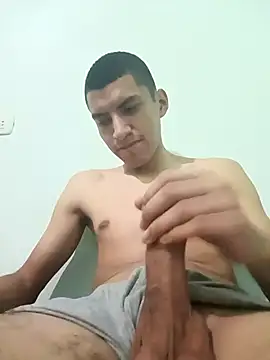 Rogersmit2 online show from March 11, 2025, 3:47 am