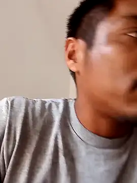 Aqua2312 online show from April 13, 2026, 10:58 pm