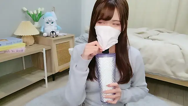 Sayuringo  online show from November 12, 2025, 11:14 am