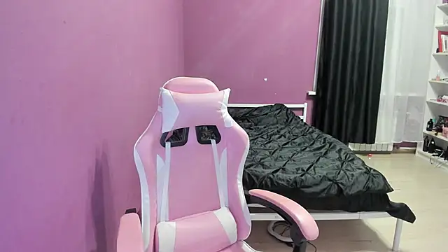 Lika8234 online show from October 11, 2025, 9:05 pm