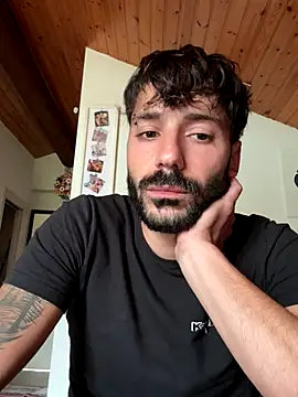 fisicato online show from September 25, 2025, 2:01 pm