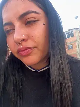  luna torres online show from February 28, 2026, 12:49 pm