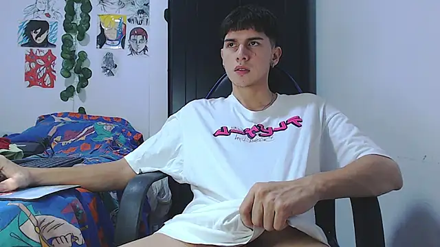 Snapshot of SonSett chatting on March 16, 2025, 2:43 am SonSett online show from March 16, 2025, 2:43 am