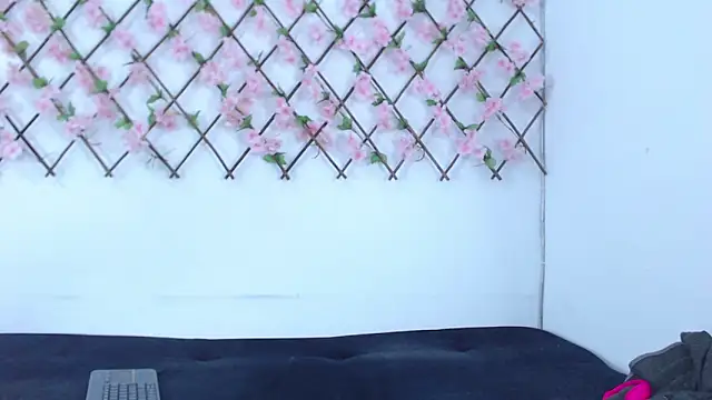 tiffany gomez9 online show from March 27, 2026, 1:45 pm