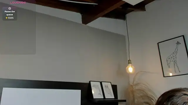 SaraaJhonsonn online show from February 22, 2026, 2:52 pm