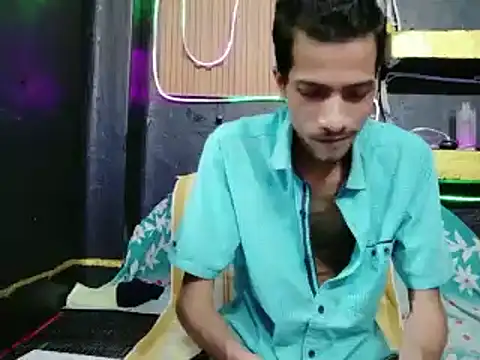 Alex Suman25 online show from July 9, 2026, 4:13 am