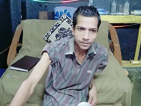 Alex Suman25 online show from July 19, 2026, 3:04 am