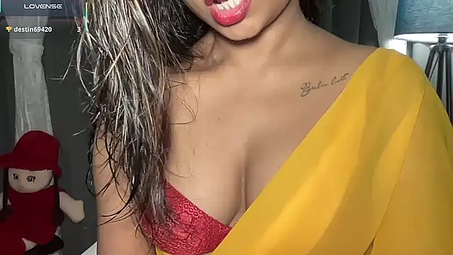 senorita78 online show from November 25, 2025, 2:17 pm