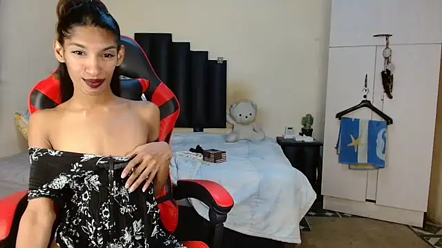 Silkylicious online show from April 25, 2026, 9:56 pm