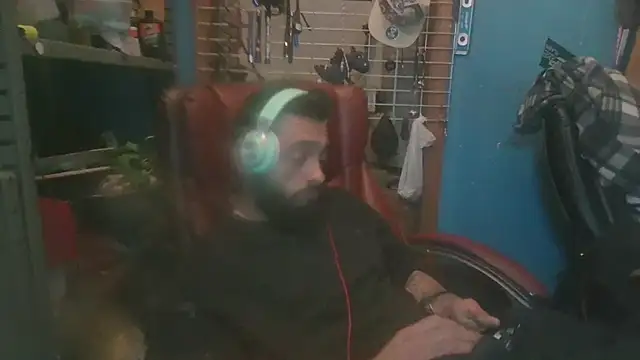 C8L3U online show from February 16, 2025, 4:20 am