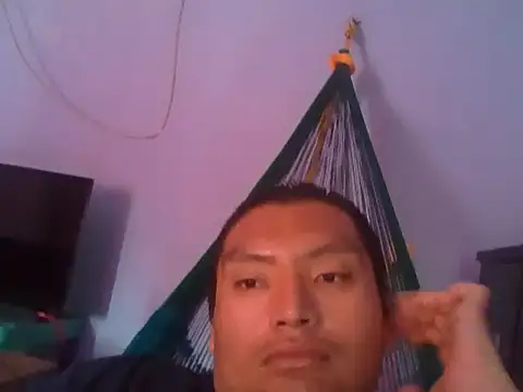 Snapshot of daniel4444Cu chatting on May 10, 2026, 7:27 pm daniel4444Cu online show from May 10, 2026, 7:27 pm