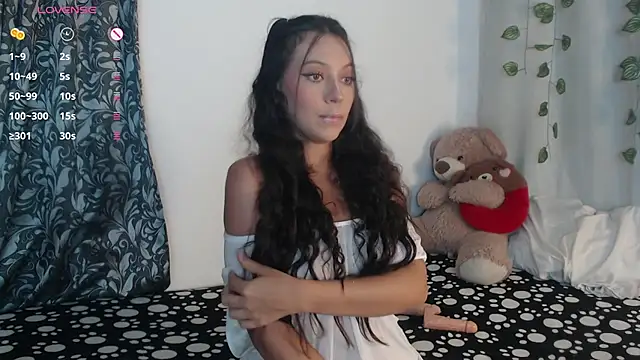 Snapshot of Rou_11 chatting on December 2, 2025, 3:52 am Rou 11 online show from December 2, 2025, 3:52 am