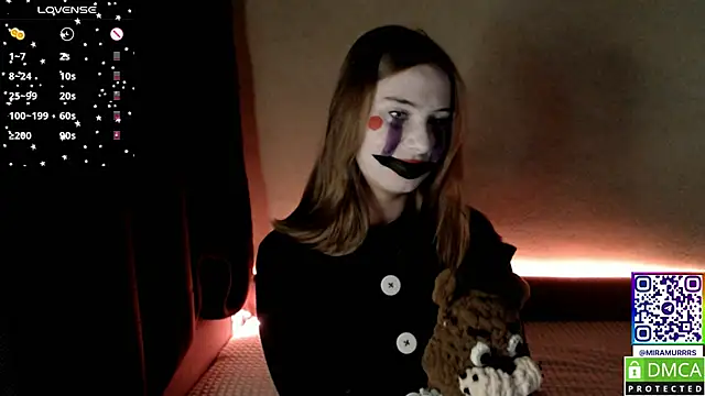 MurrrWorren online show from October 31, 2025, 6:37 pm