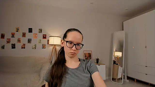 BettyBrowni online show from March 9, 2025, 10:41 pm