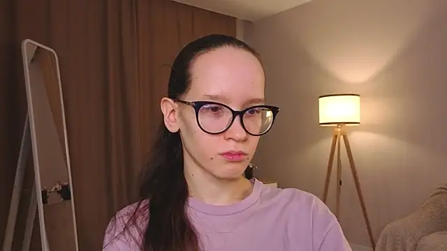 BettyBrowni online show from February 19, 2026, 4:04 pm