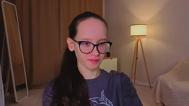 Snapshot of BettyBrowni chatting on December 20, 2025, 4:10 pm BettyBrowni online show from December 20, 2025, 4:10 pm