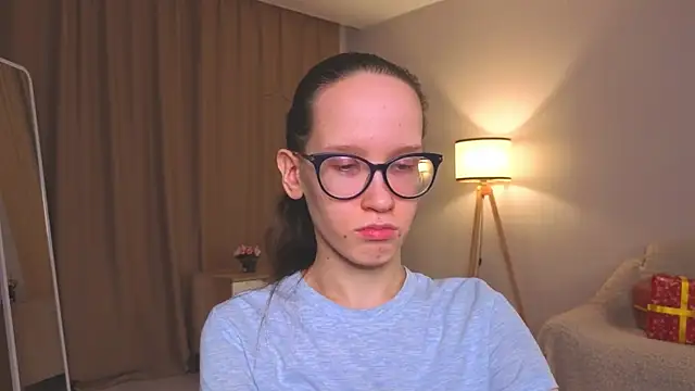 Snapshot of BettyBrowni chatting on December 22, 2025, 4:07 pm BettyBrowni online show from December 22, 2025, 4:07 pm